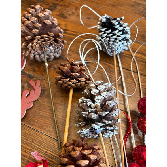Lot of 20 Picks Berries Pinecones Baubles Beads Flowers for DIY Crafts Wreaths - Picture 8 of 10